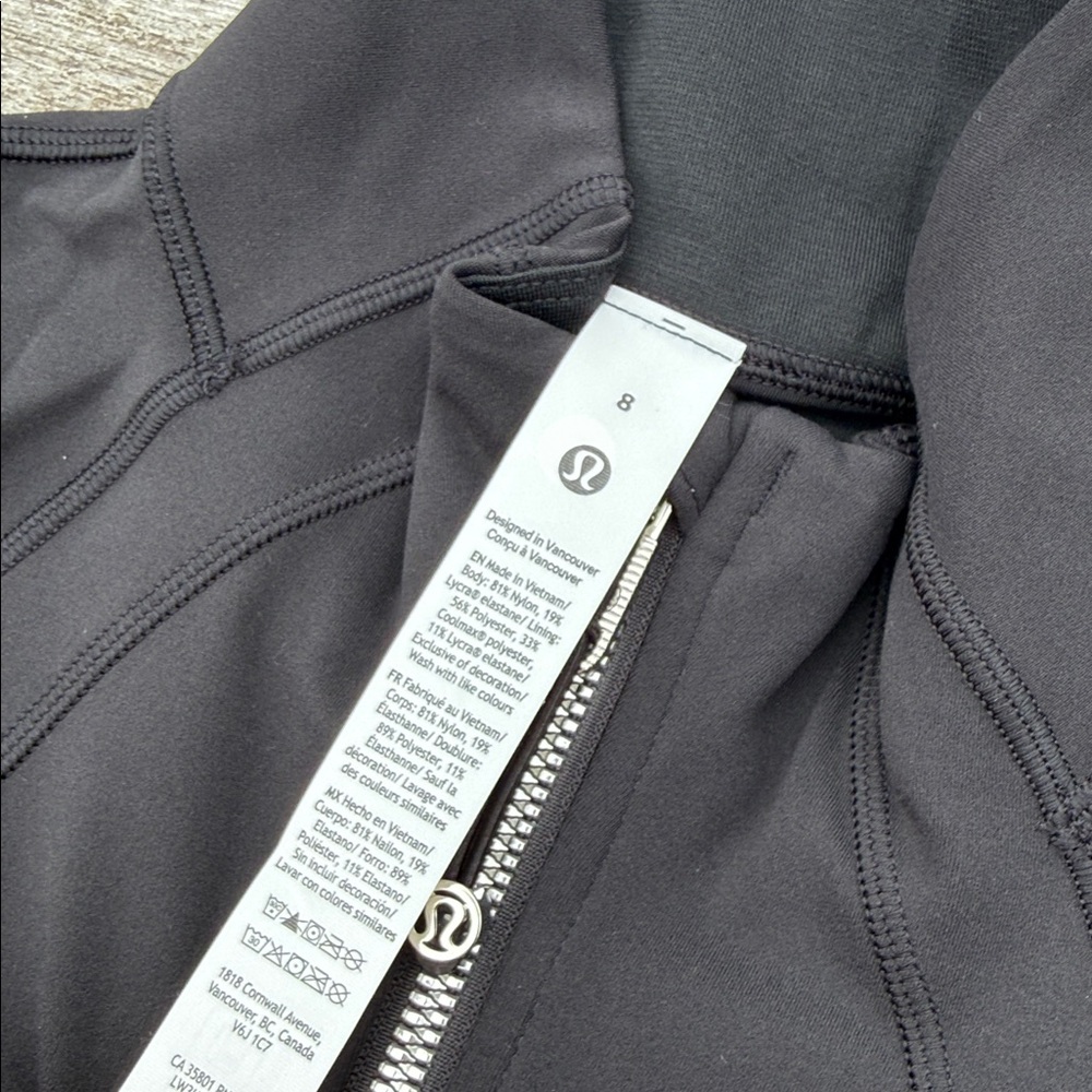 Lululemon‎ Define Cropped Jacket Nulu Black Mirror Silver size 8 NWT - Picture 7 of 7